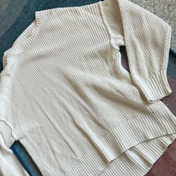 American Eagle Outfitters Cream Sweater - Picture 5 of 8